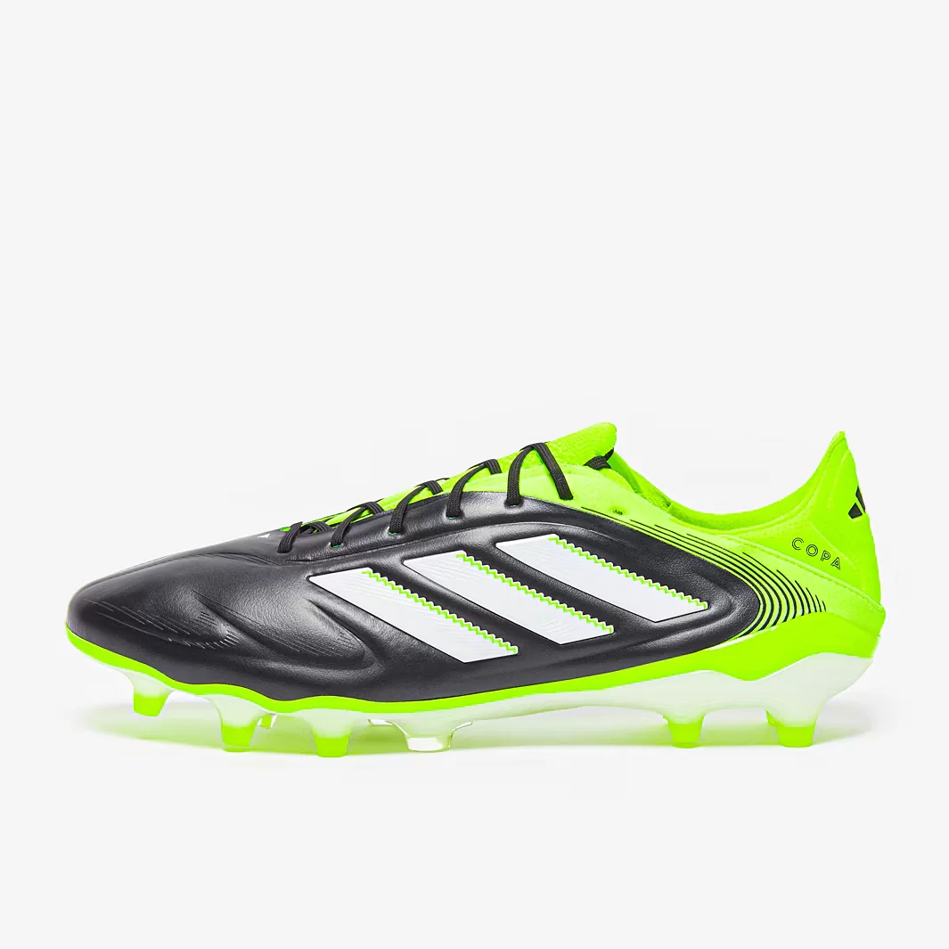 Chuteira Adidas copa