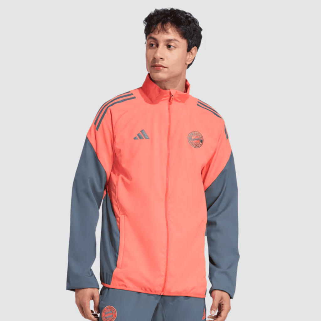 Caimento da jaqueta Bayern 2025/26 no corpo